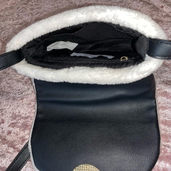 JustFab LEATHER CLUTCH PURSE WITH LONG STRAP - Picture 8 of 11